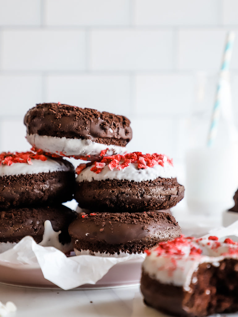 Donuts au triple chocolat avec crumble de brownie Enjoy Life Foods